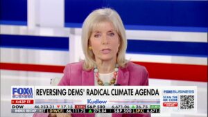 Liz Peek: “China’s Gold Game Is a Direct Threat to the Dollar — and the UN’s Climate Tax Could Make It Worse”