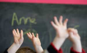 Report: Migrants Replacing American Teachers For Lower Pay