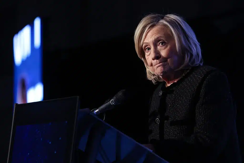 Bombshell Ghislaine Maxwell Very Central In Setting Up Clinton Global Initiative Despite Hillary Claiming Distance 1