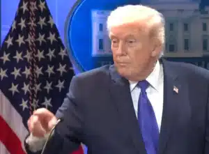 Trump Warns Iran of Severe Consequences If Oil Shipments Through Strait of Hormuz Are Blocked