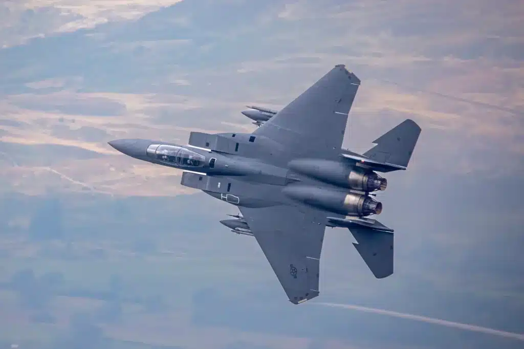 Developing Trump Commands Daring Rescue As Iran Shoots Down Us F 15 Over Enemy Territory