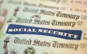 Trustees Sound the Alarm: Social Security Goes Broke in 2032 — and the Fix Is a 34% Tax Hike
